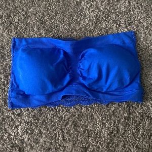 Blue strapless bra